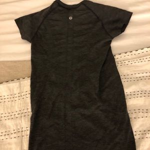 Lululemon tech Swift short sleeve